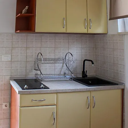 Tina Apartment *
