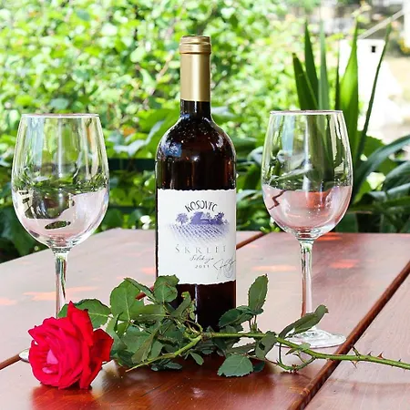 Tina Διαμέρισμα *