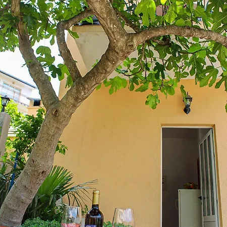 Apartment Tina